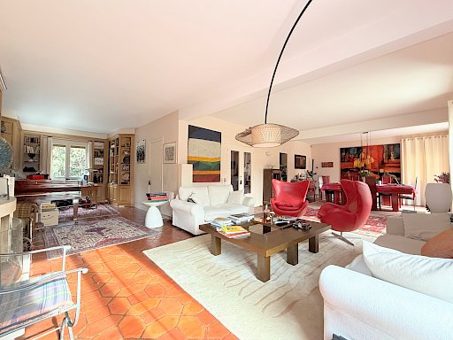 MAISON 8 PIECES - CUCUFA