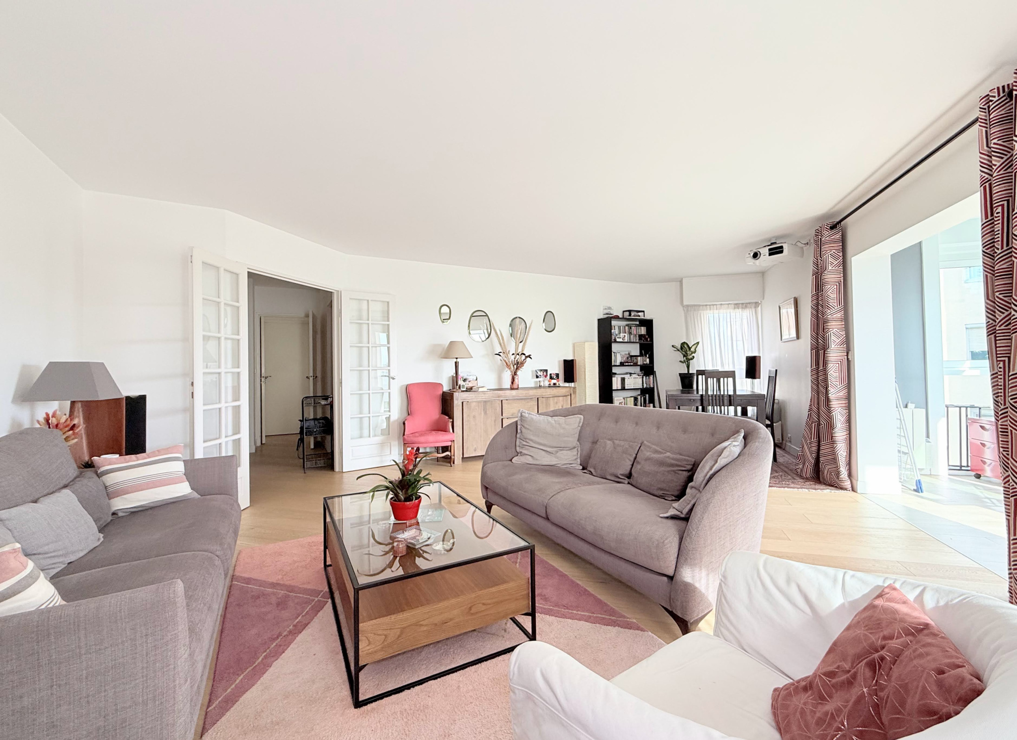 Appartement 116.3 m2 Puteaux limite Suresnes