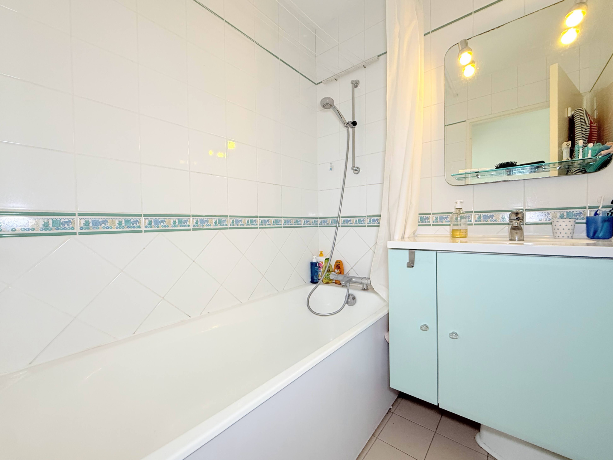 Appartement 116.3 m2 Puteaux limite Suresnes