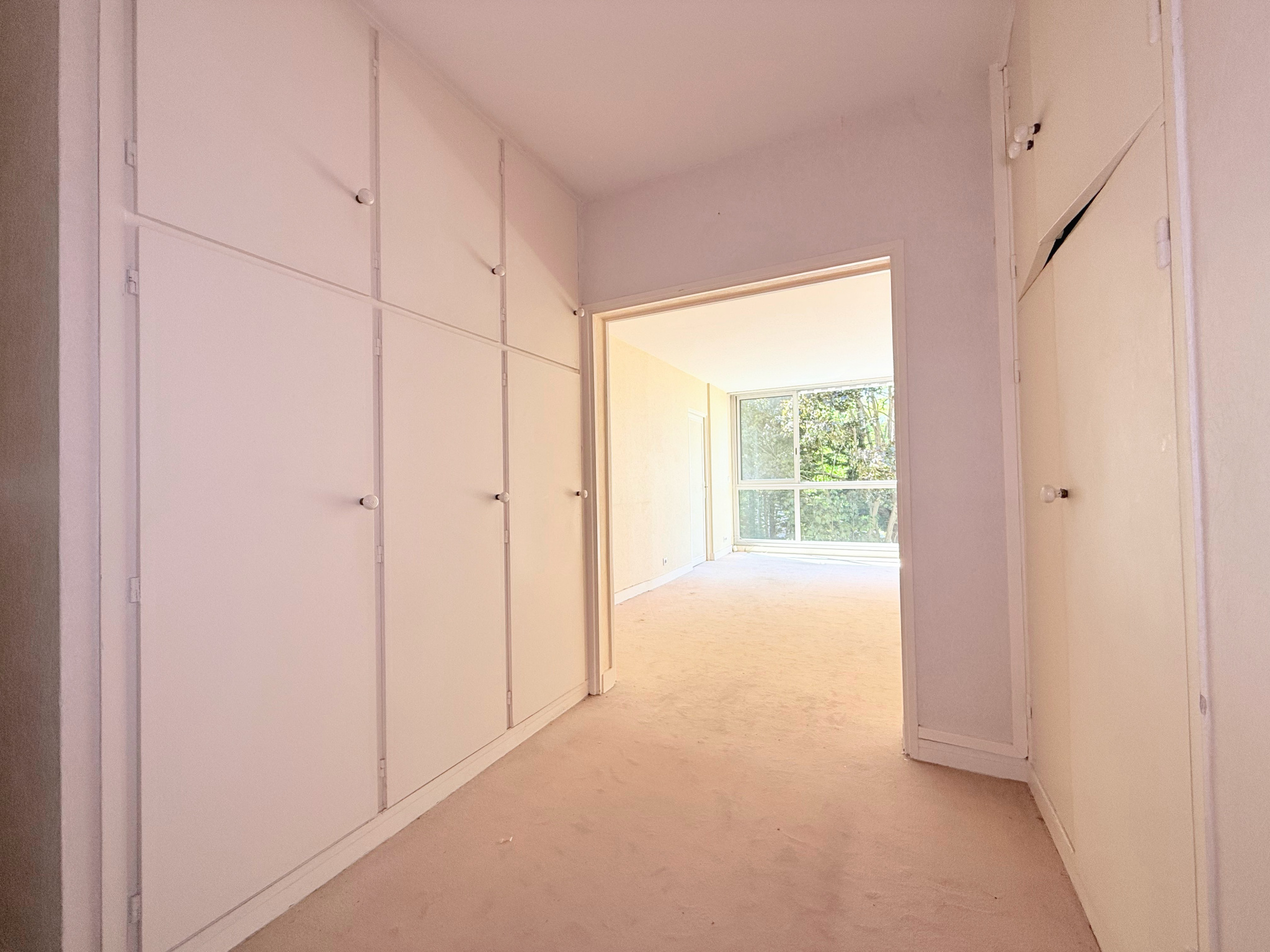 Grand 2 pièces traversant de 54 m2