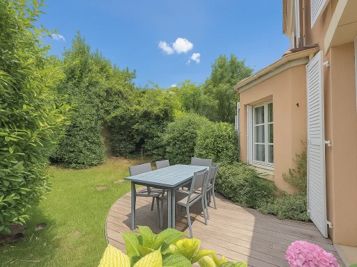 Maison de 150 m2 avec jardin, située dans le recherché domaine de l’Impératrice à Rueil-Malmaison