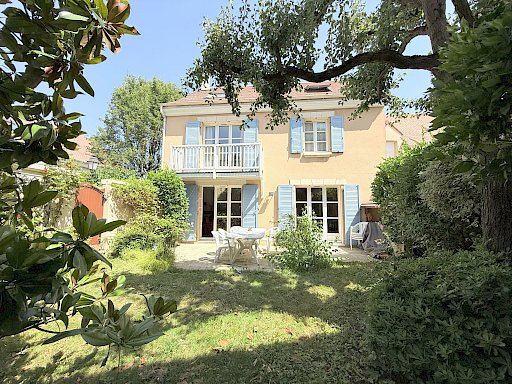 Maison 190 m2 avec jardin Sud/Ouest dans le domaine recherché de l'Impératrice, Rueil-Malmaison