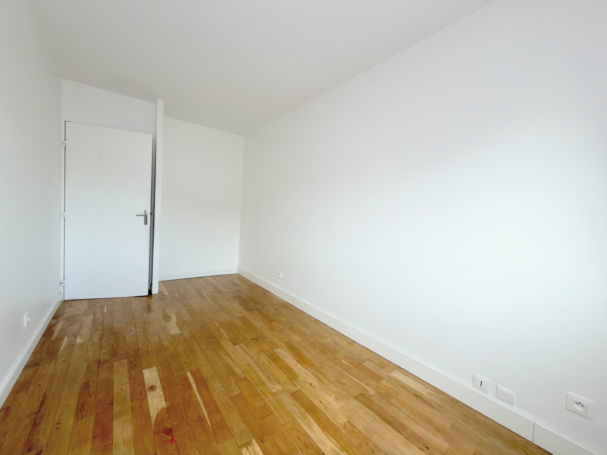 3 pièces avec parking, dernier étage, cœur de ville   DPE C