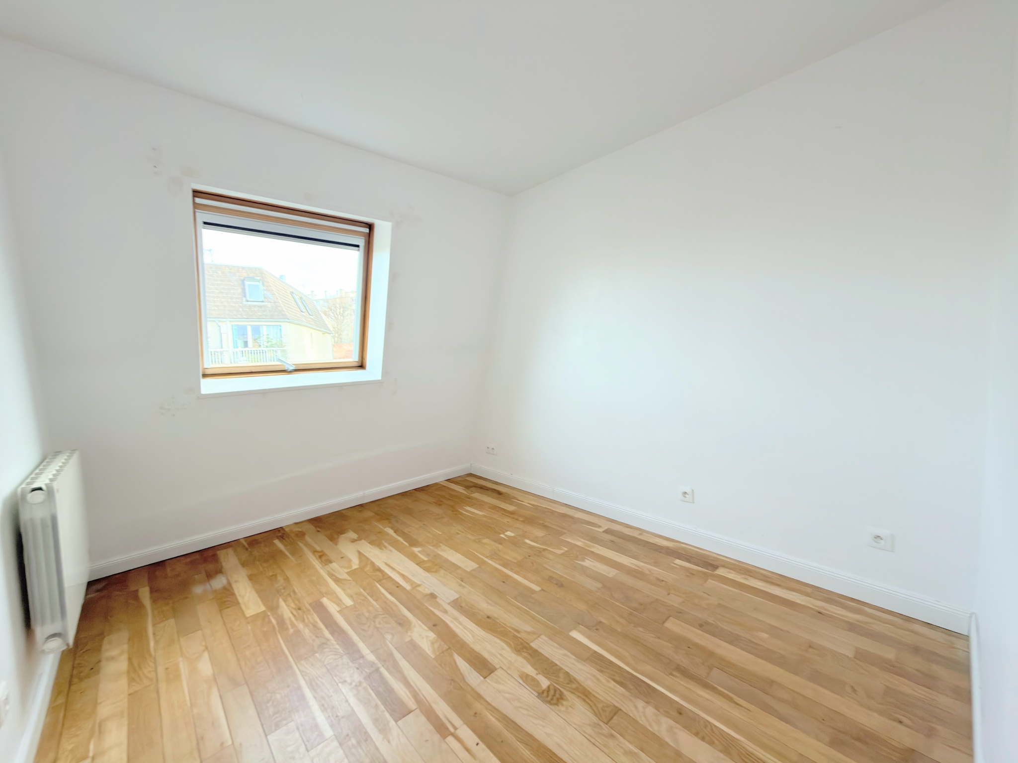 3 pièces avec parking, dernier étage, cœur de ville   DPE C