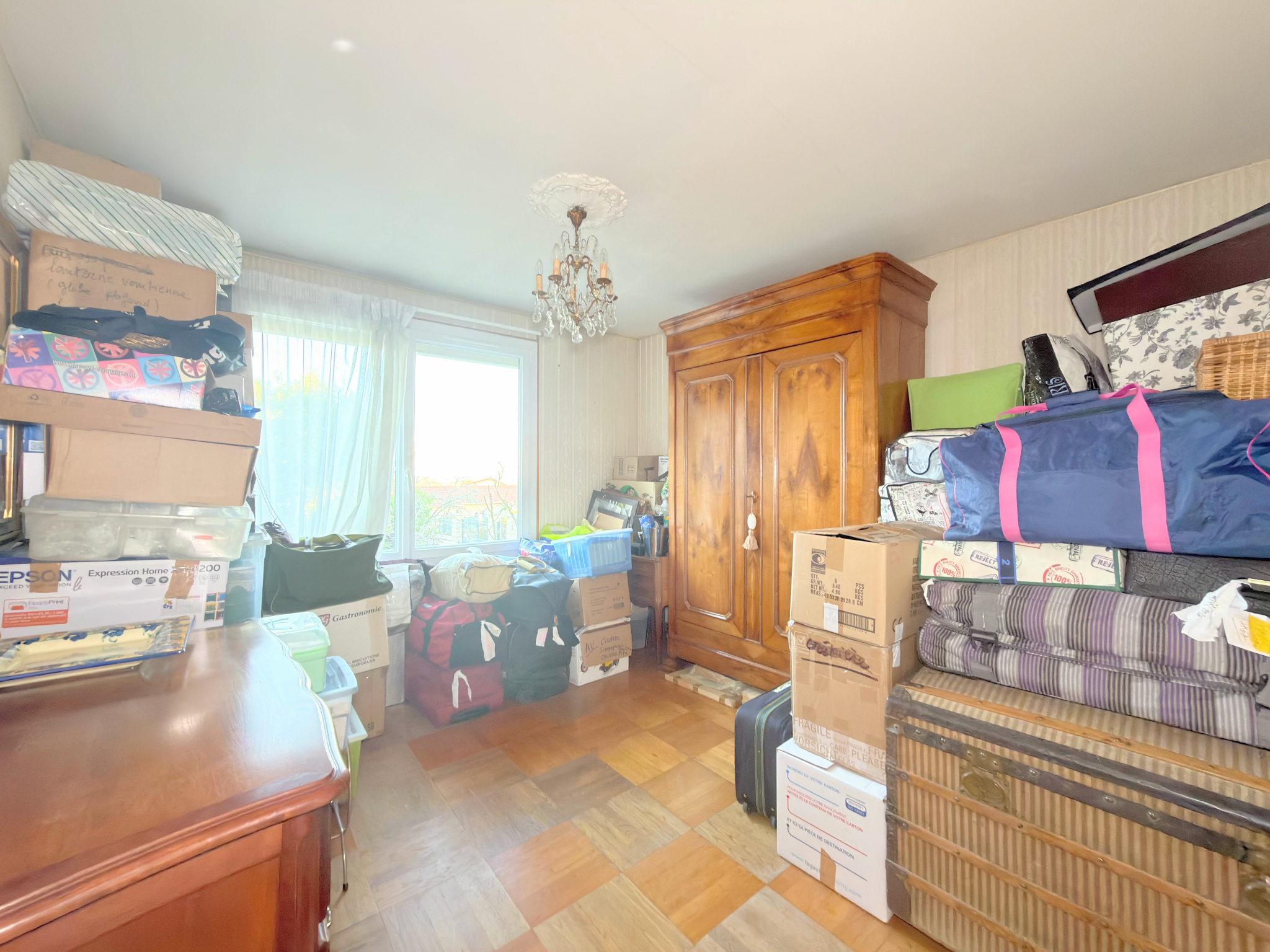 MAISON 4 CHAMBRES AU CALME À PROXIMITÉ DE LA PLACE BESCHE