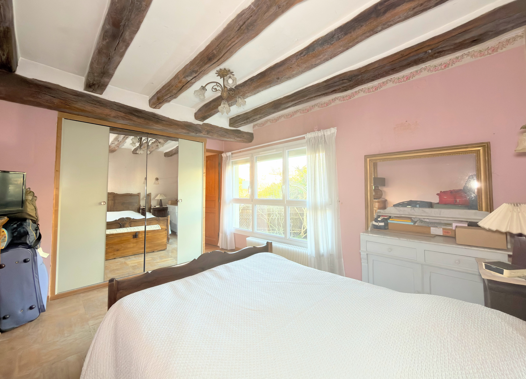 MAISON 4 CHAMBRES AU CALME À PROXIMITÉ DE LA PLACE BESCHE