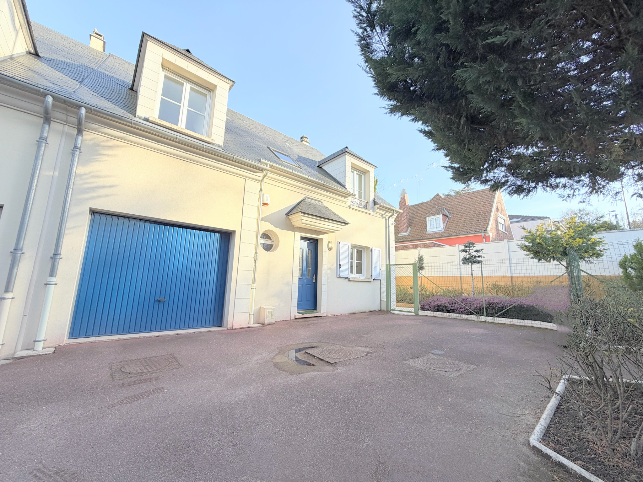 Maison Buzenval   DPE C, 4 chambres, jardin, garage et sous-sol