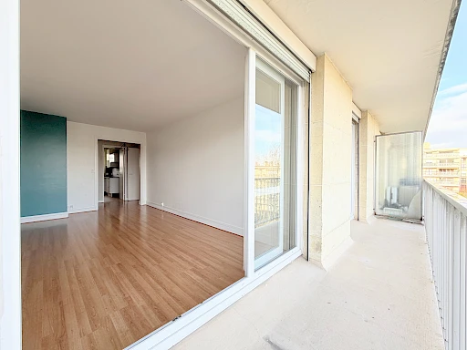 Lumineux 3 pièces - 63 m2 - 3e et dernier étage - Cave et parking