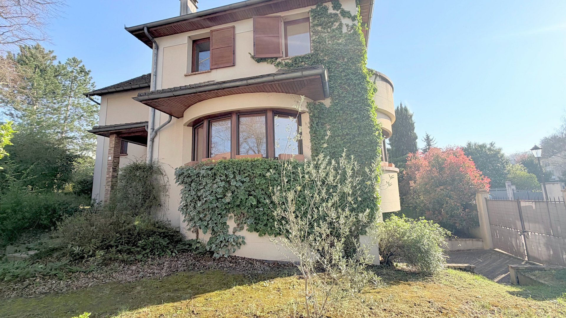 MAISON 7 PIÈCES BUZENVAL