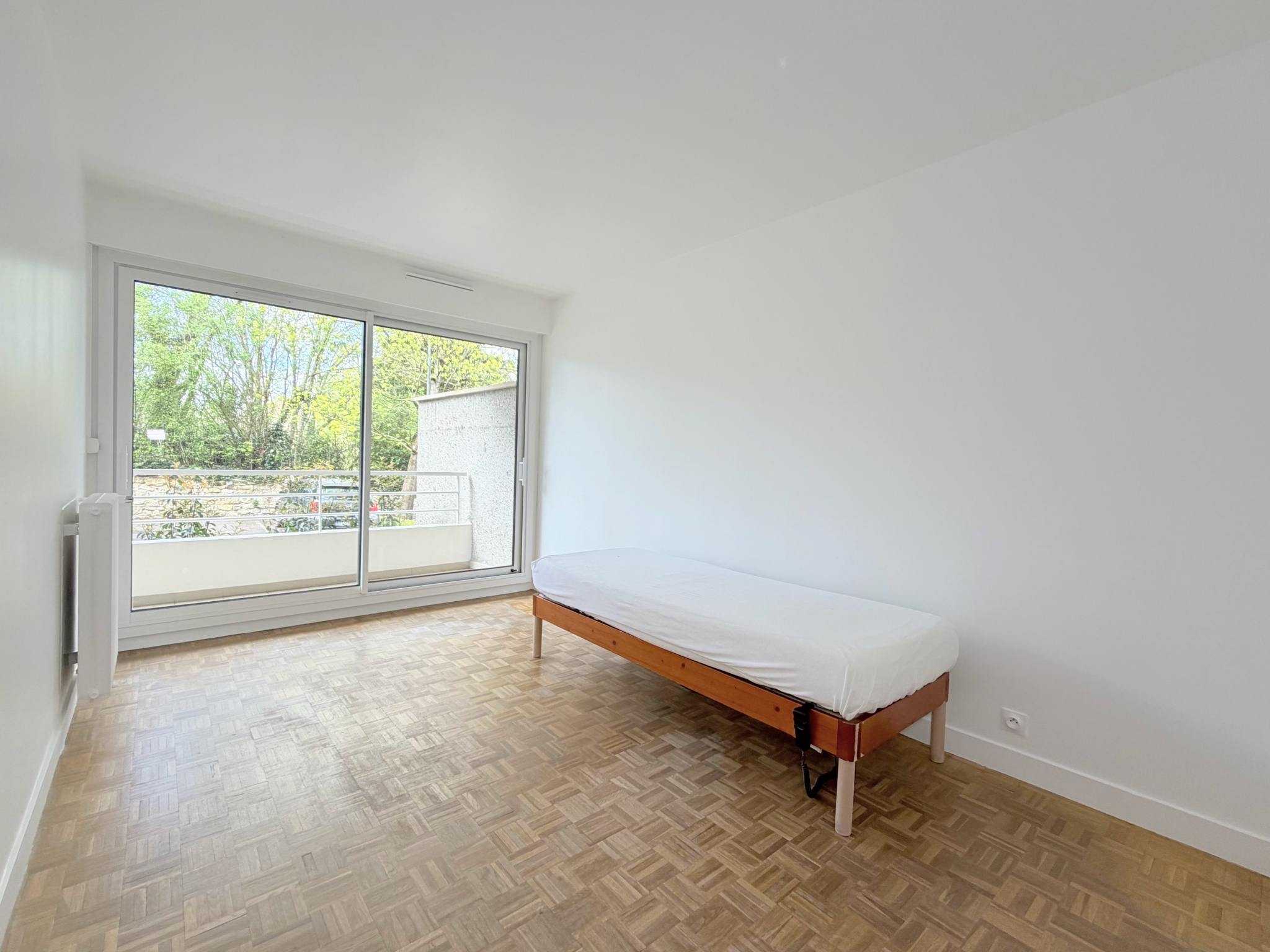 4 PIÈCES, 2 BALCONS, CAVE ET PARKING   BOIS-PRÉAU