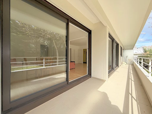 4 PIÈCES, 2 BALCONS, CAVE ET PARKING   BOIS-PRÉAU