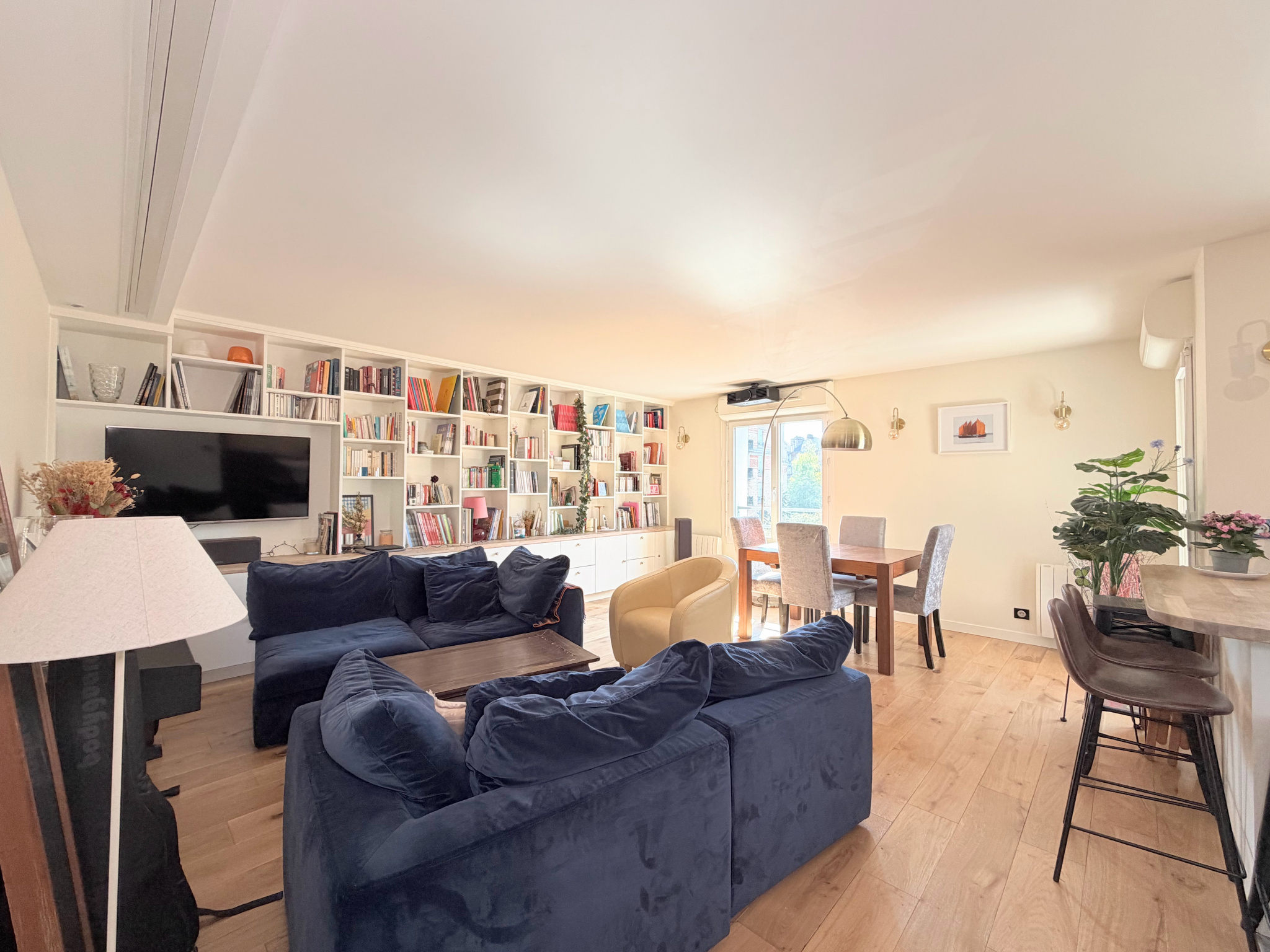 4 Pièces de 84,1 m2 - Suresnes