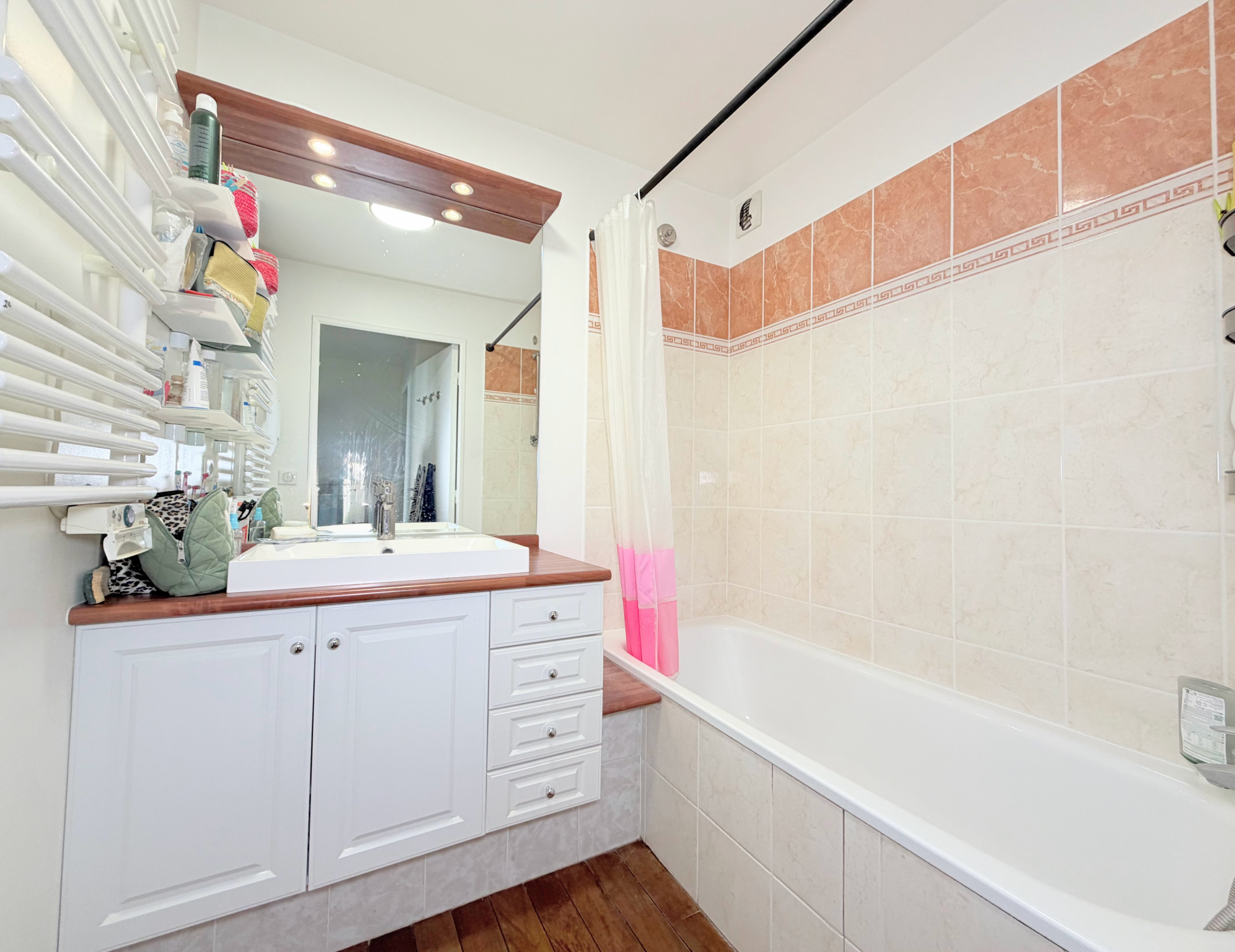 4 Pièces de 84,1 m2 - Suresnes