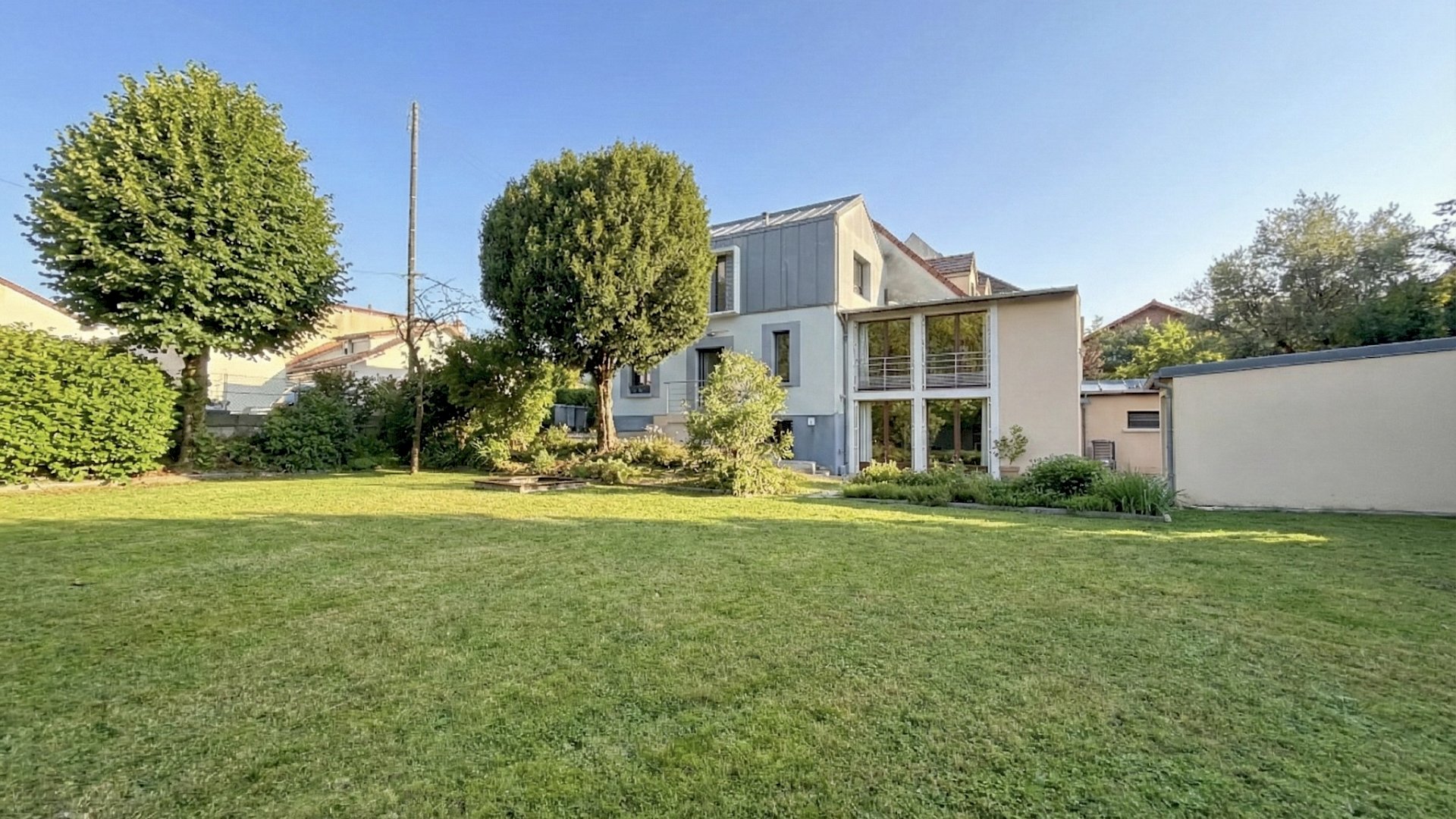 MAISON ENTRE CENTRE-VILLE ET RER A - PARCELLE DE 602 m2