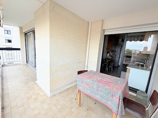 APPARTEMENT 5 PIÈCES RÉSIDENCE BEAUHARNAIS RUEIL