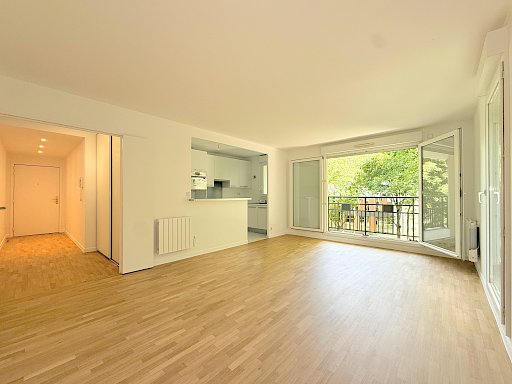 3 pièces rénové, 2e étage, à deux pas du RER A