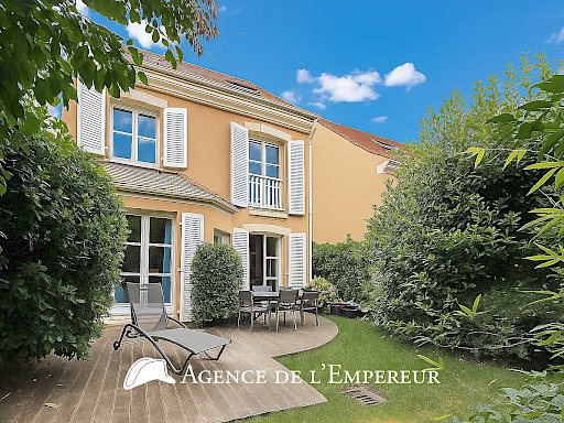 Maison de 150 m2 avec jardin, située dans le recherché domaine de l’Impératrice à Rueil-Malmaison
