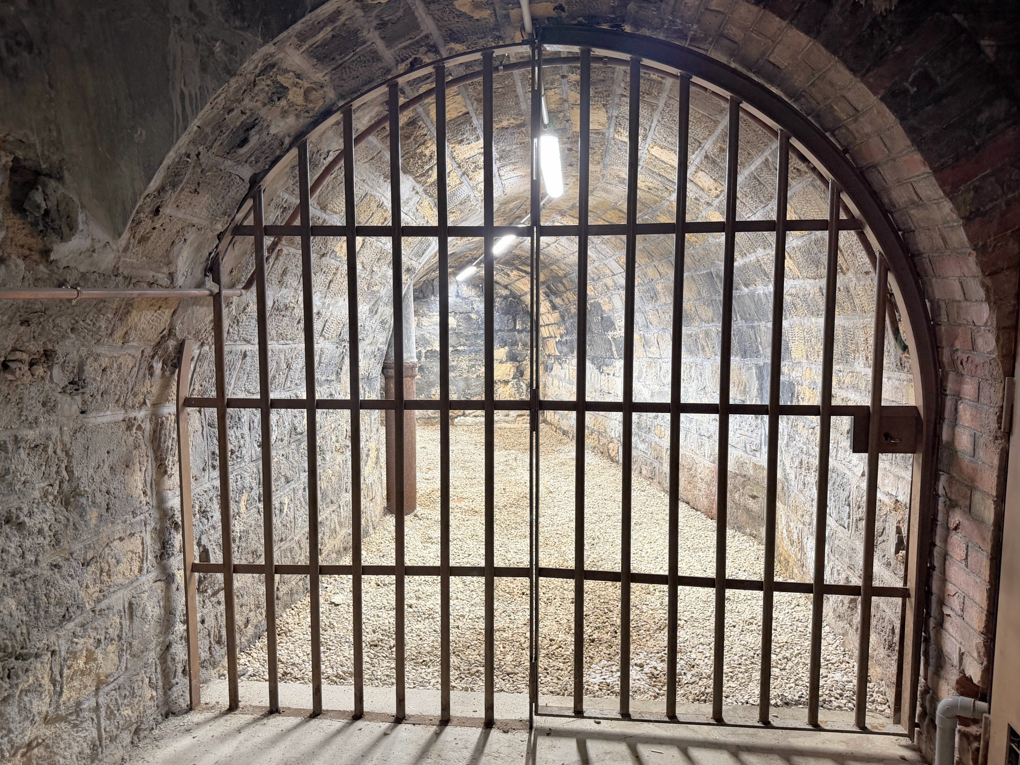 Demeure de 412 m2 habitables, parcelle de 3 000 m2   Parc de la Malmaison