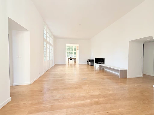 Demeure de 412 m2 habitables, parcelle de 3 000 m2   Parc de la Malmaison