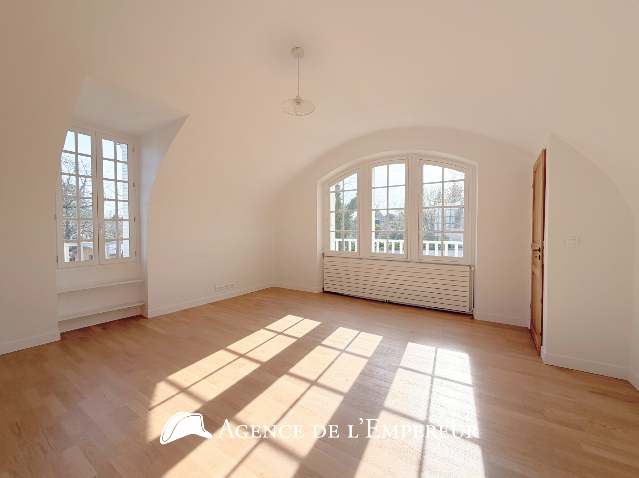 Demeure dans le Parc de la Malmaison, parcelle de 3 000 m2