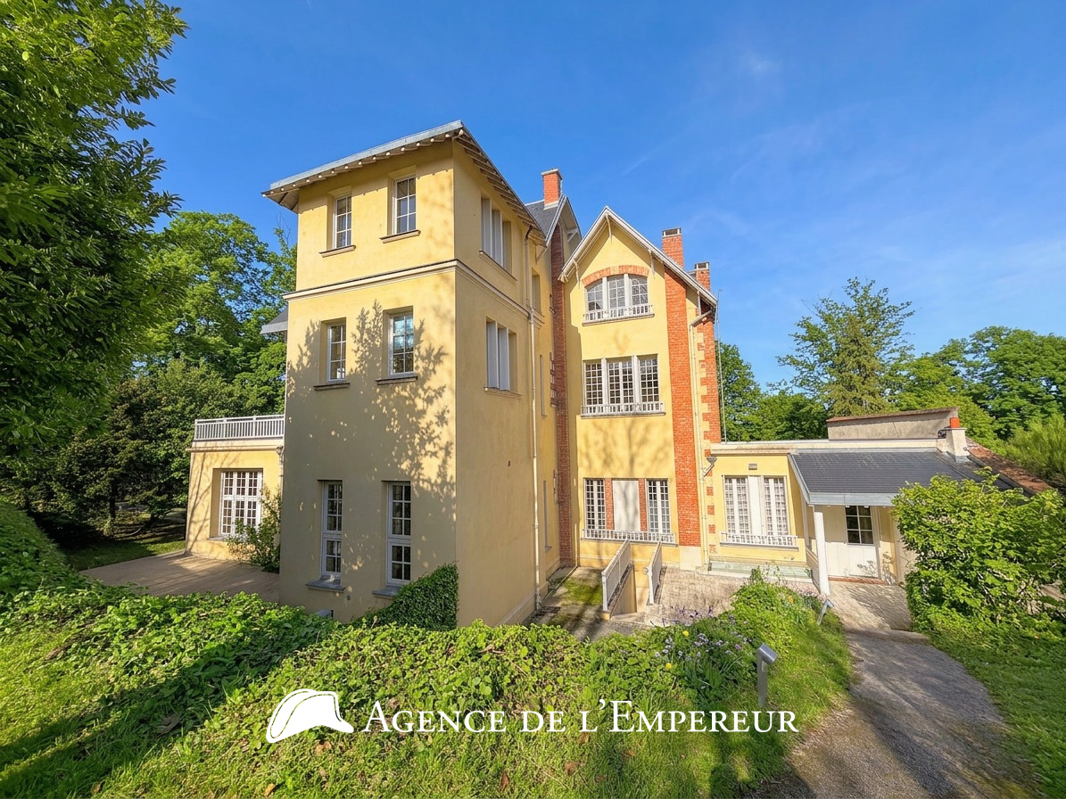 Demeure dans le Parc de la Malmaison, parcelle de 3 000 m2