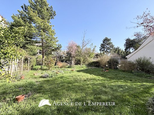 Maison 175 m2 - Parcelle 584 m2 - 6 chambres - Châtaigneraie/Richelieu