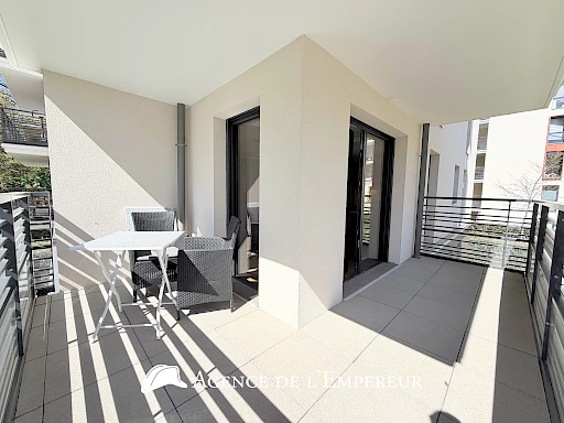 Magnifique 4 pièces de 80 m2 en location meublée