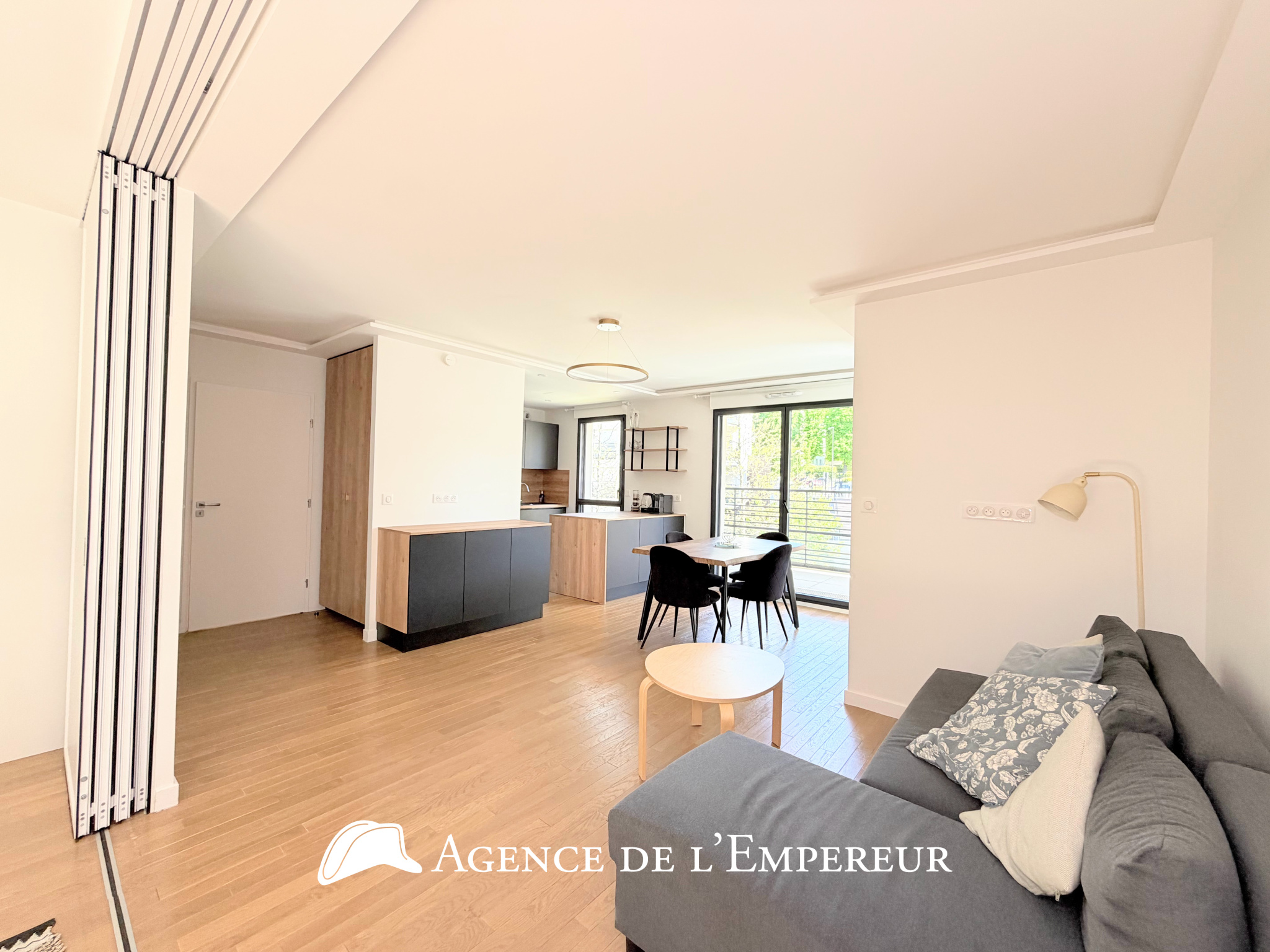 Magnifique 4 pièces de 80 m2 en location meublée