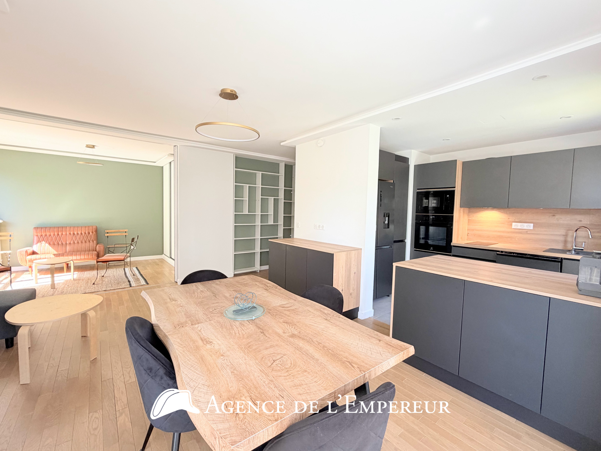 Magnifique 4 pièces de 80 m2 en location meublée