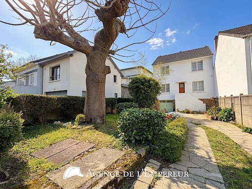 3 chambres - Maison de 91 m2 habitables sur sous-sol total (46 m2) - Parcelle 495 m2