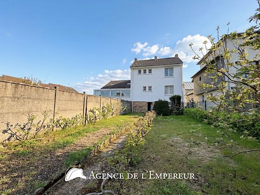 3 chambres - Maison de 91 m2 habitables sur sous-sol total (46 m2) - Parcelle 495 m2