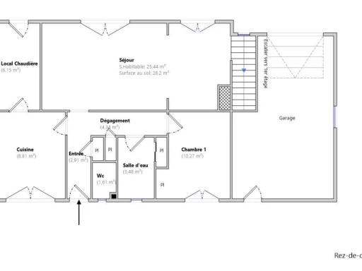 Maison non mitoyenne, garage, parcelle de 444 m2.