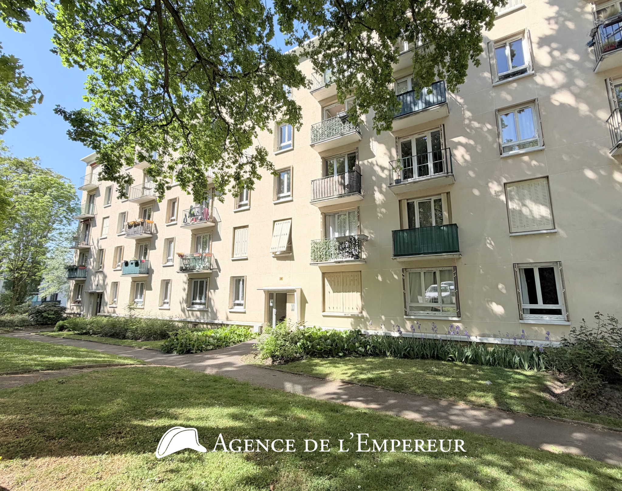 3 pièces traversant Rueil Buzenval, environnement calme et verdoyant