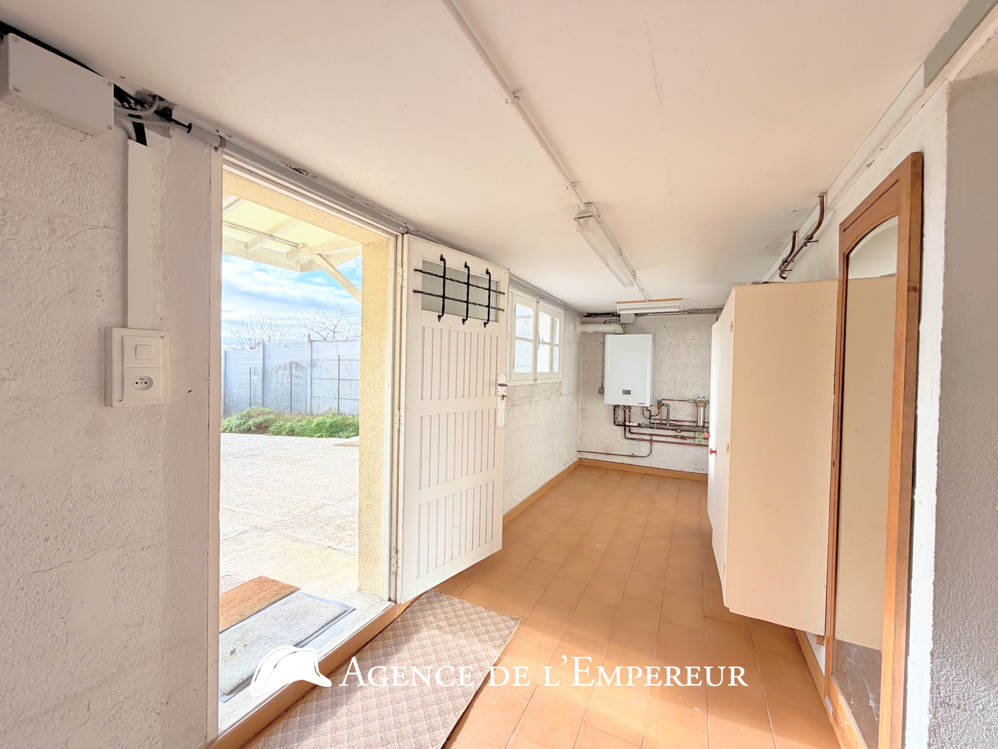Maison limite Suresnes   Parcelle 367 m2