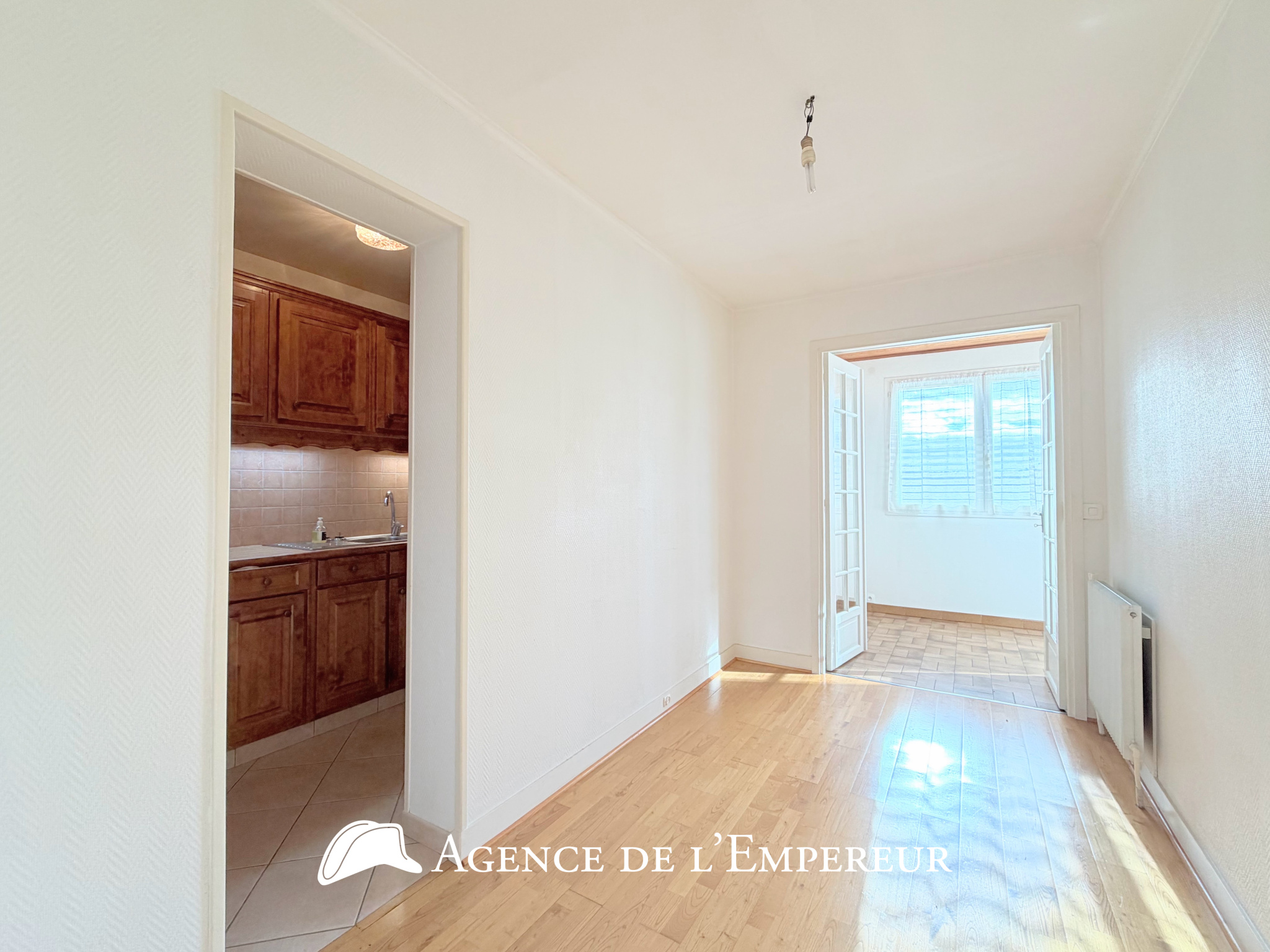 Maison limite Suresnes   Parcelle 367 m2