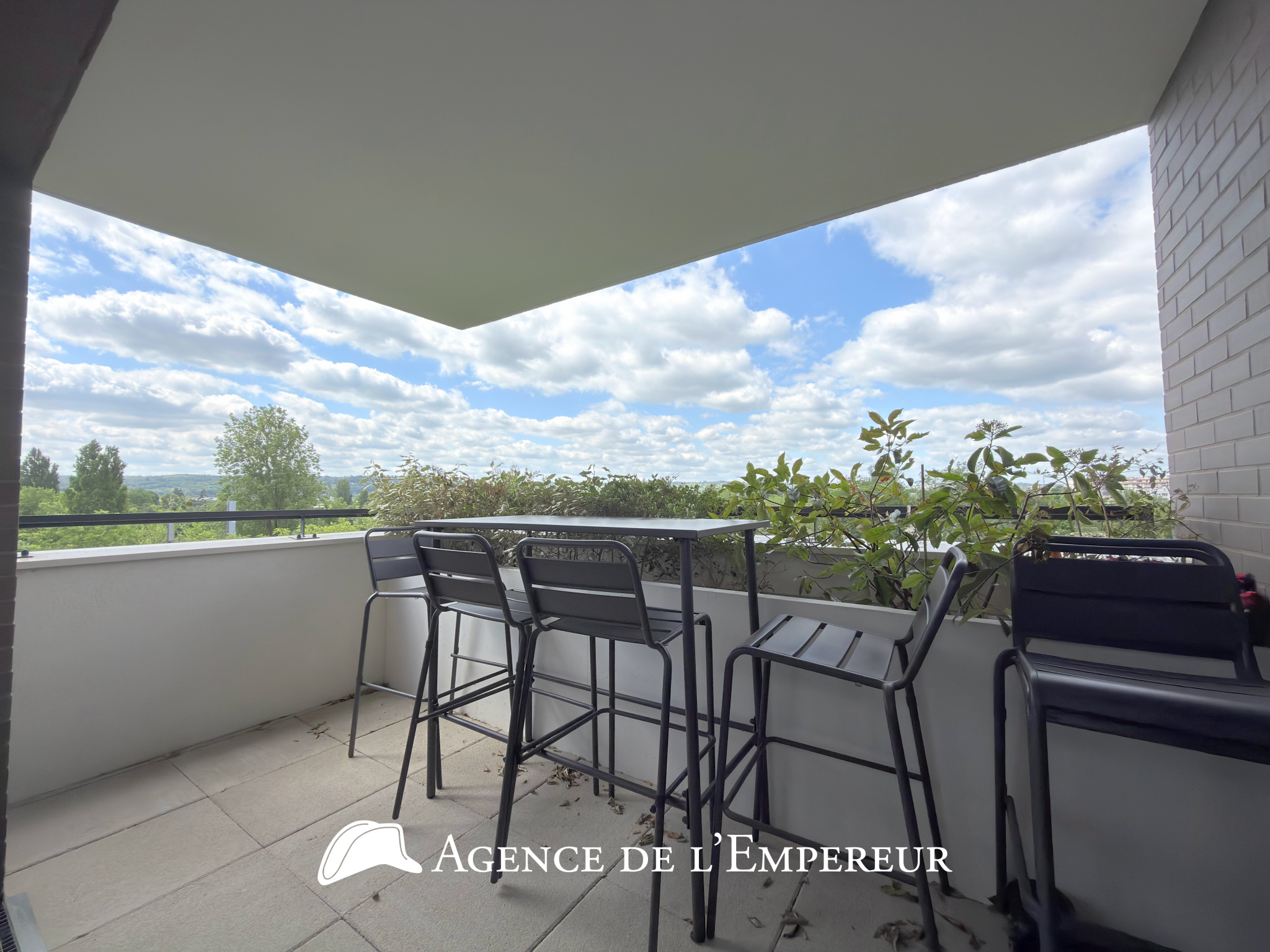 Magnifique 3 pièces de 67,89 m2 en location meublée avec parking double