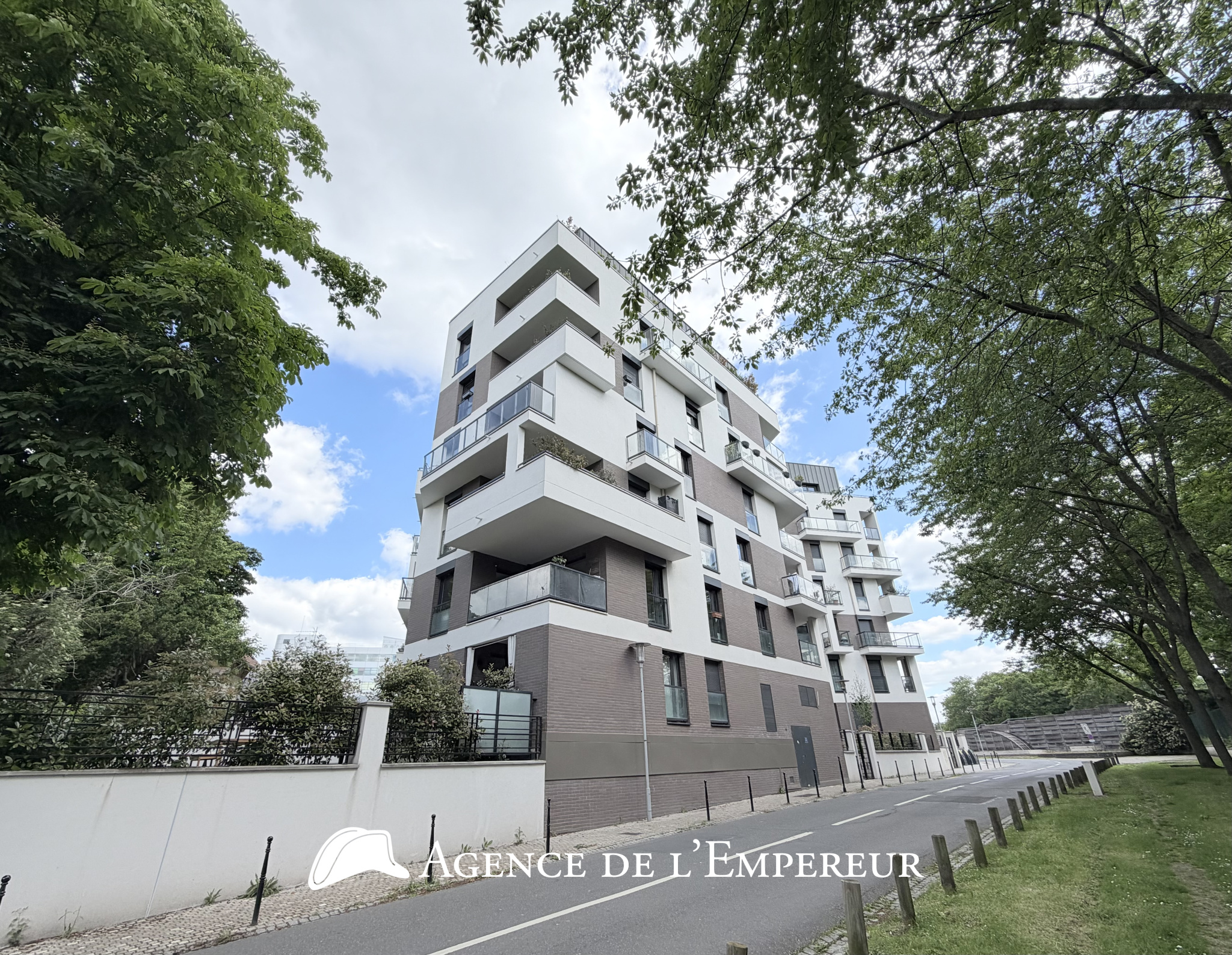 Magnifique 3 pièces de 67,89 m2 en location meublée avec parking double