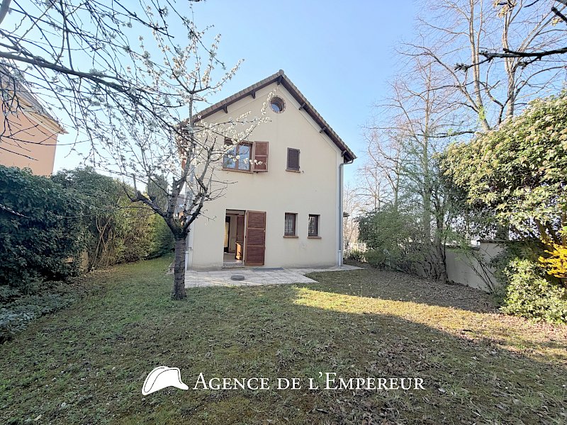 MAISON 7 PIÈCES BUZENVAL