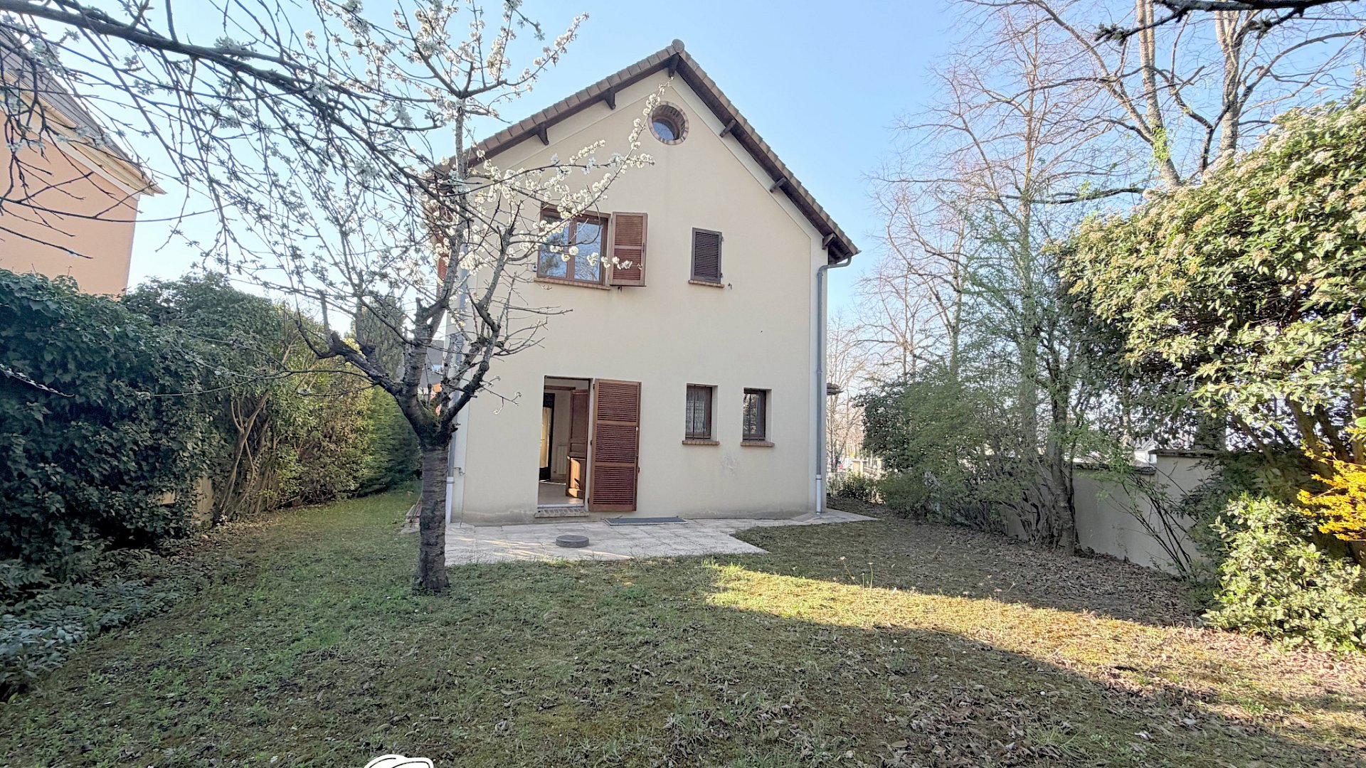 MAISON 7 PIÈCES BUZENVAL