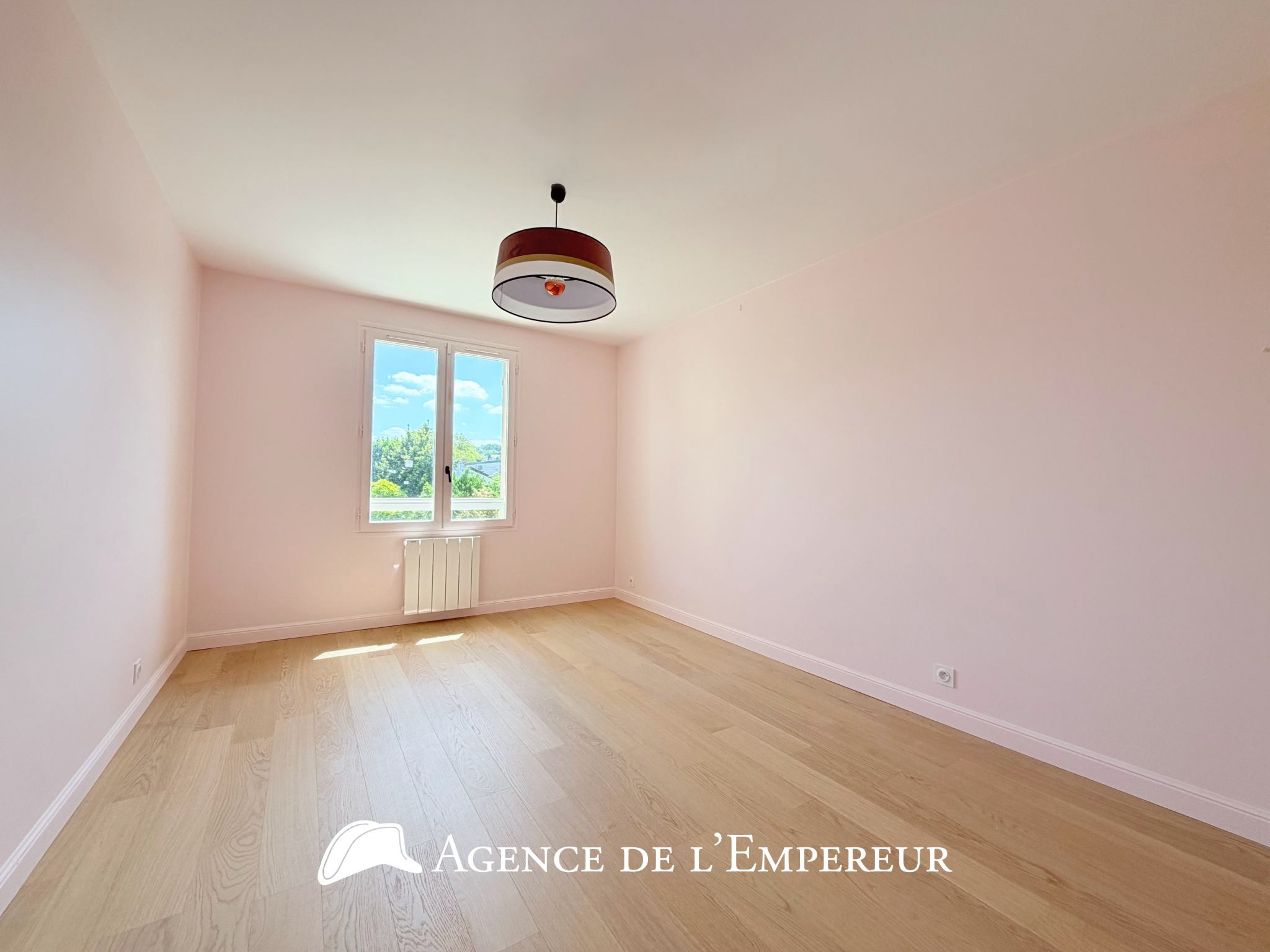 Grande maison 237 m2 Buzenval