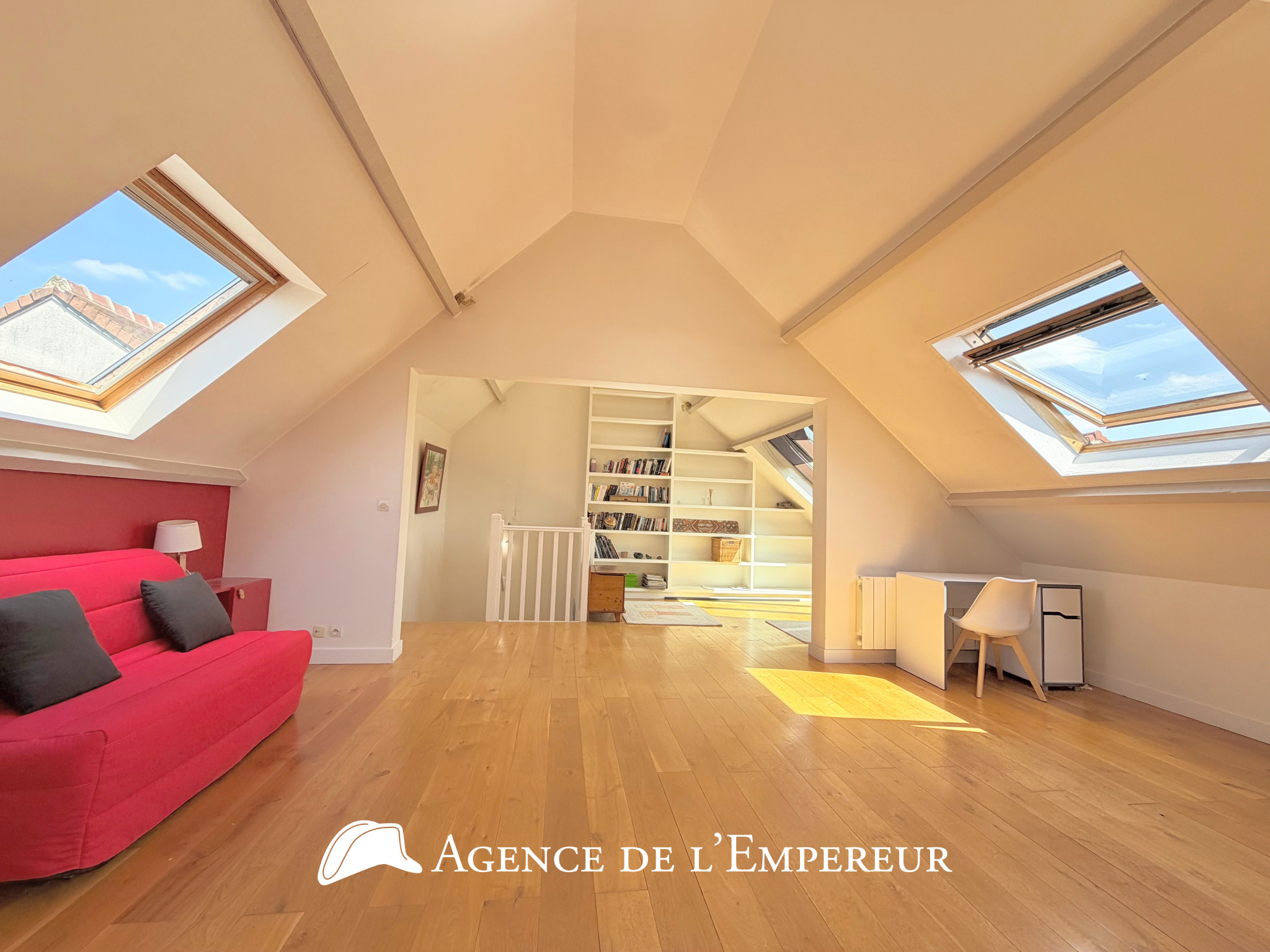 Grande maison 237 m2 Buzenval