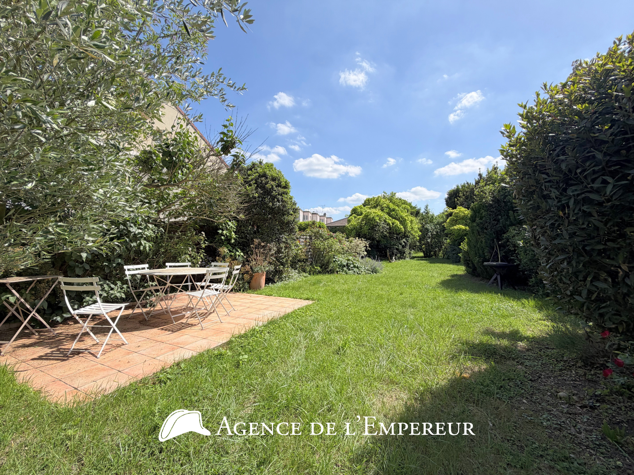 Grande maison 237 m2 Buzenval