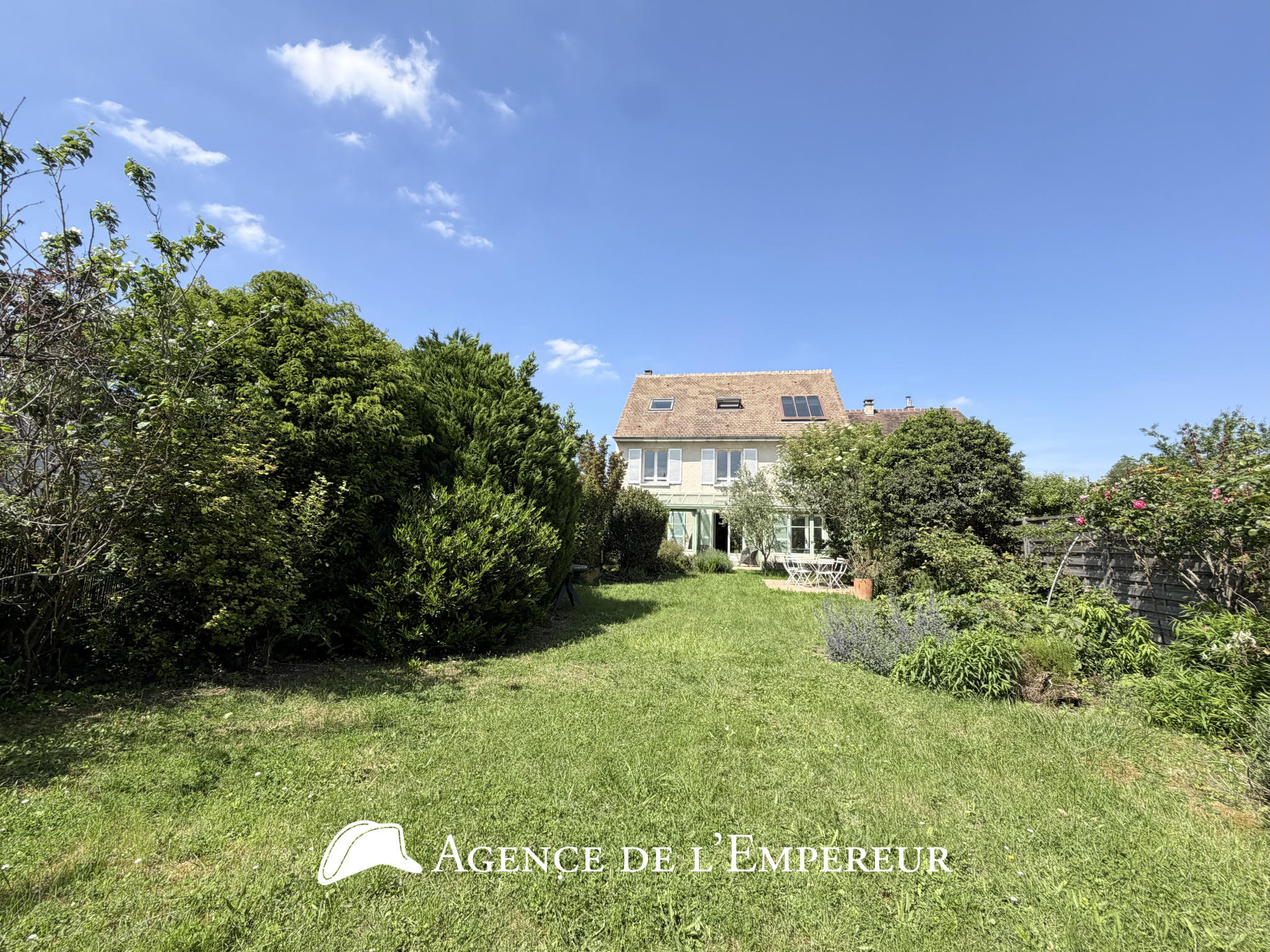 Grande maison 237 m2 Buzenval