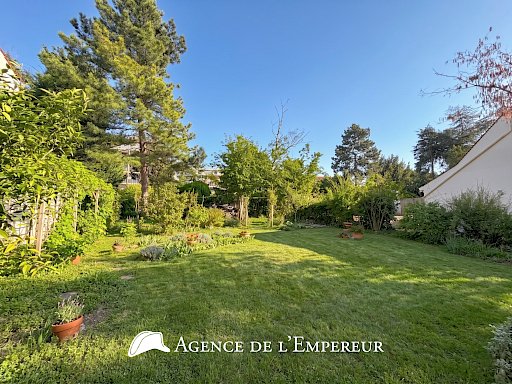 Maison 175 m2 - Parcelle 584 m2 - 6 chambres - Châtaigneraie/Richelieu