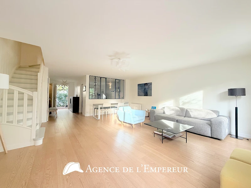Maison de 148 m2   4 chambres