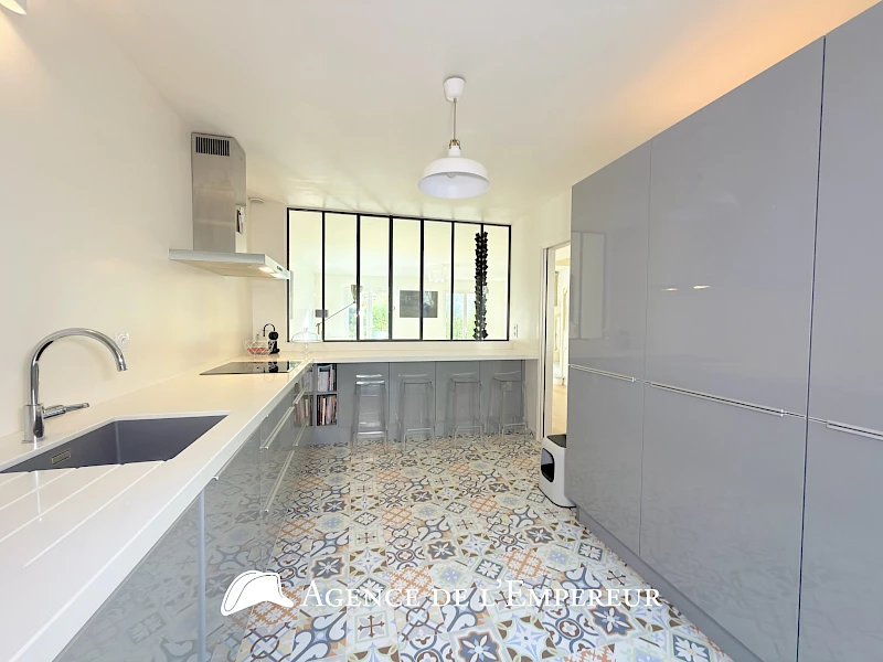 Maison de 148 m2   4 chambres