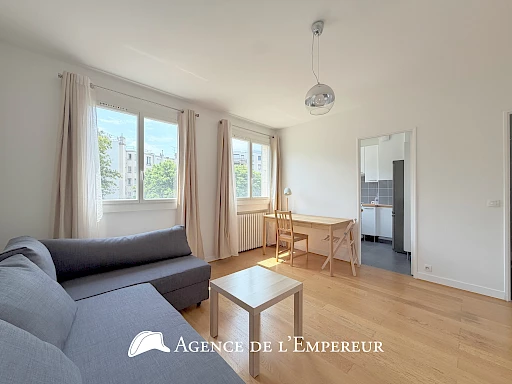 Studio meublé à deux pas du RER A - 1