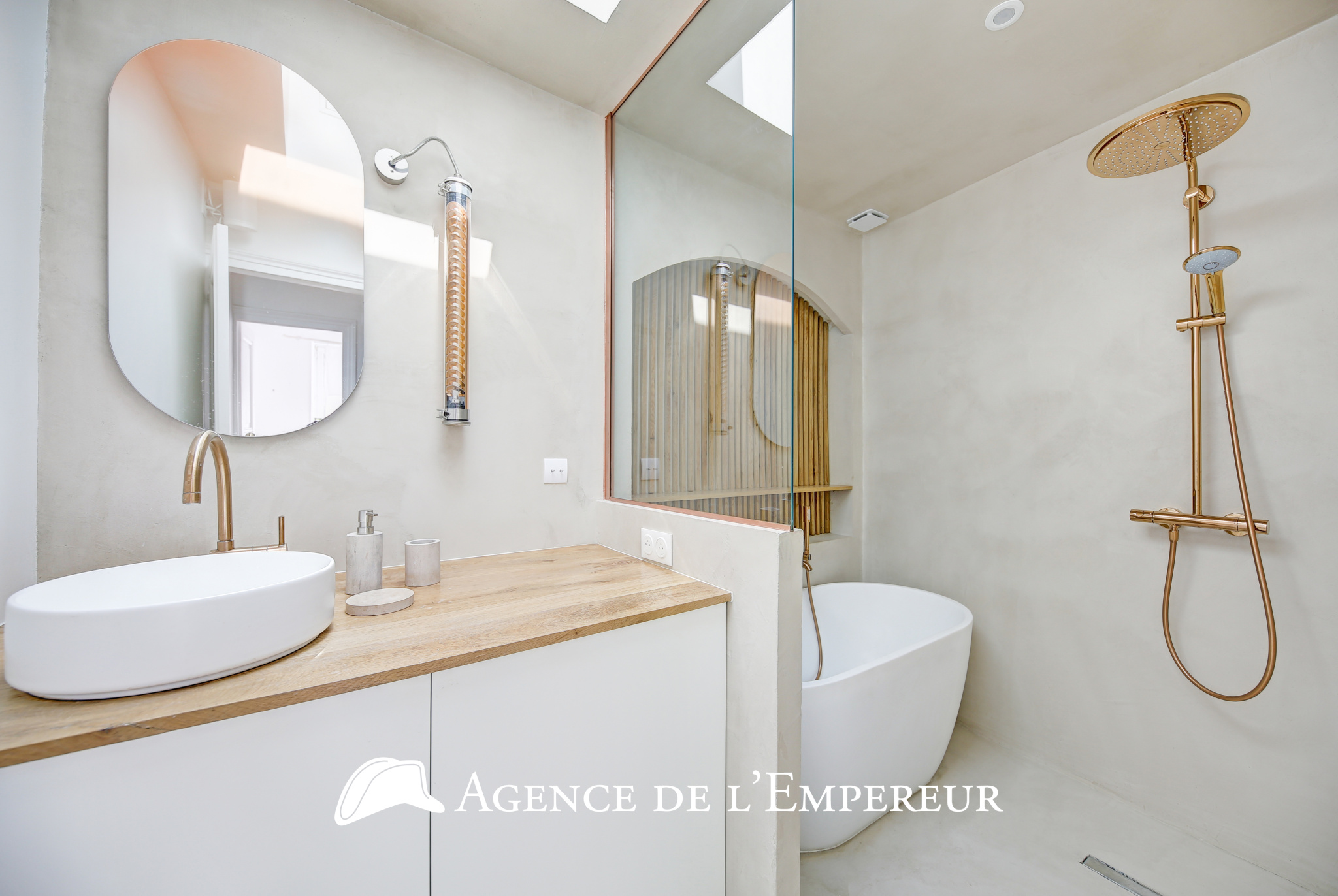 MAGNIFIQUE MAISON EN LOCATION   CŒUR DE VILLE