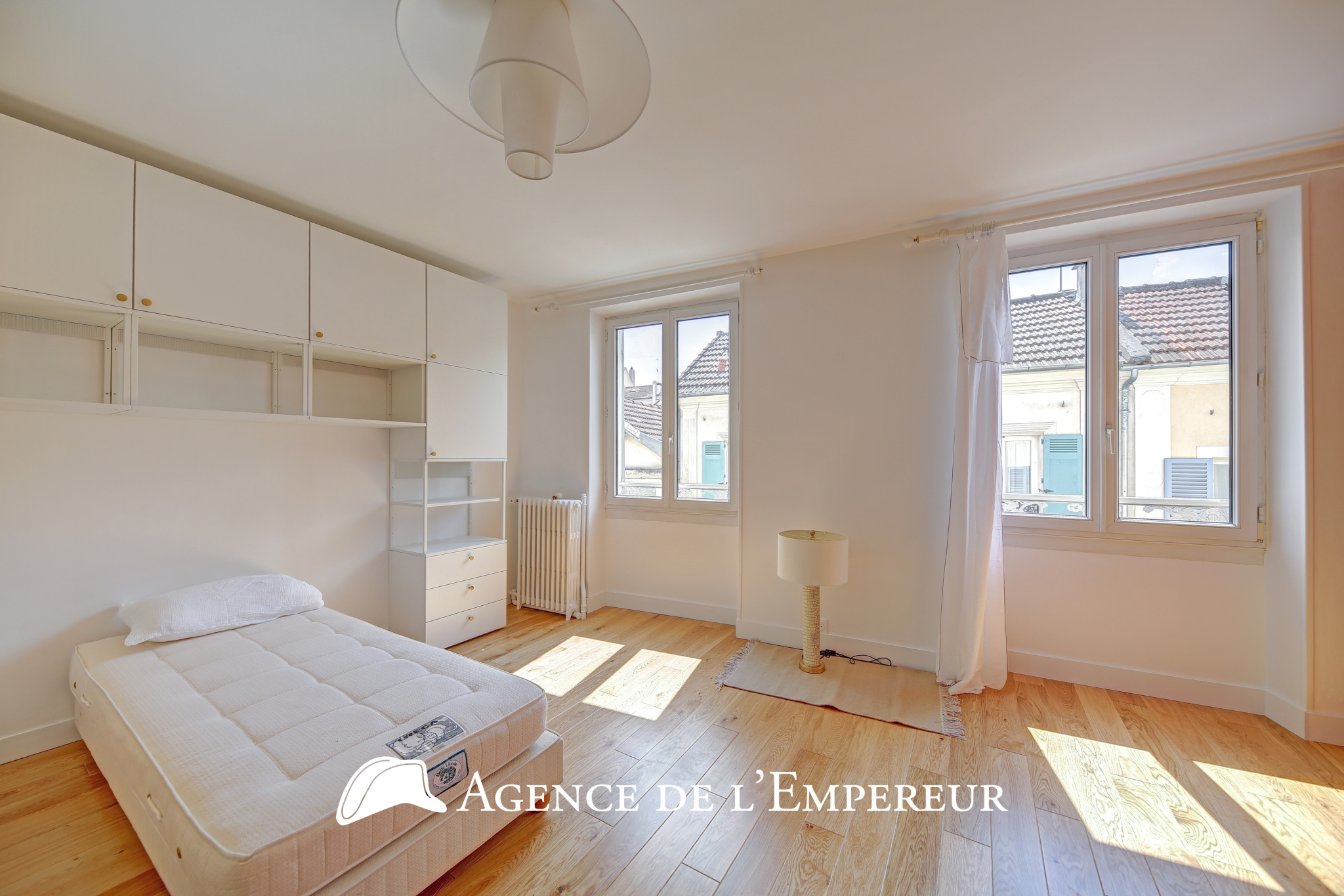 MAGNIFIQUE MAISON EN LOCATION   CŒUR DE VILLE