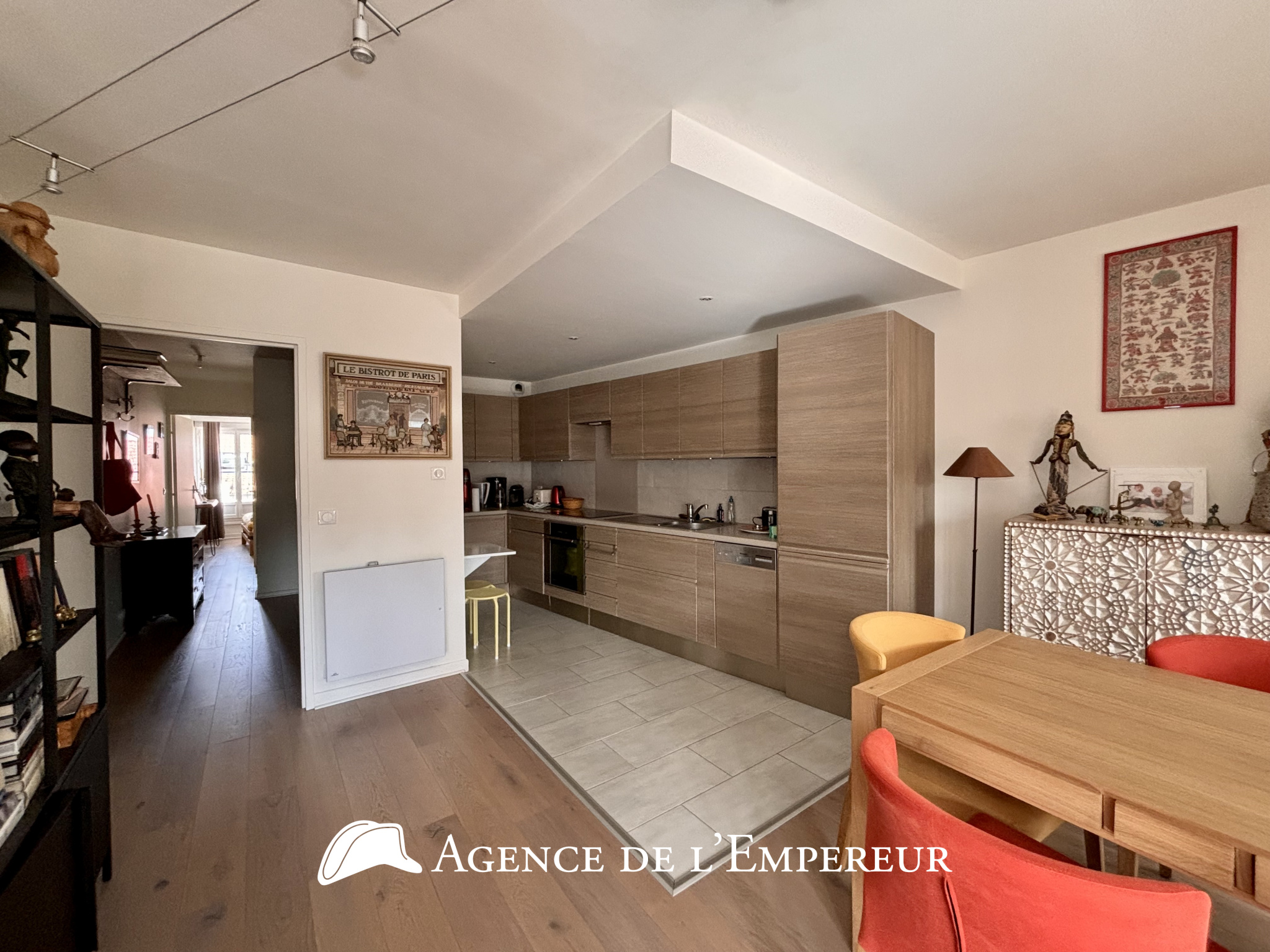 2 PIÈCES LOCATION DERNIER ÉTAGE
